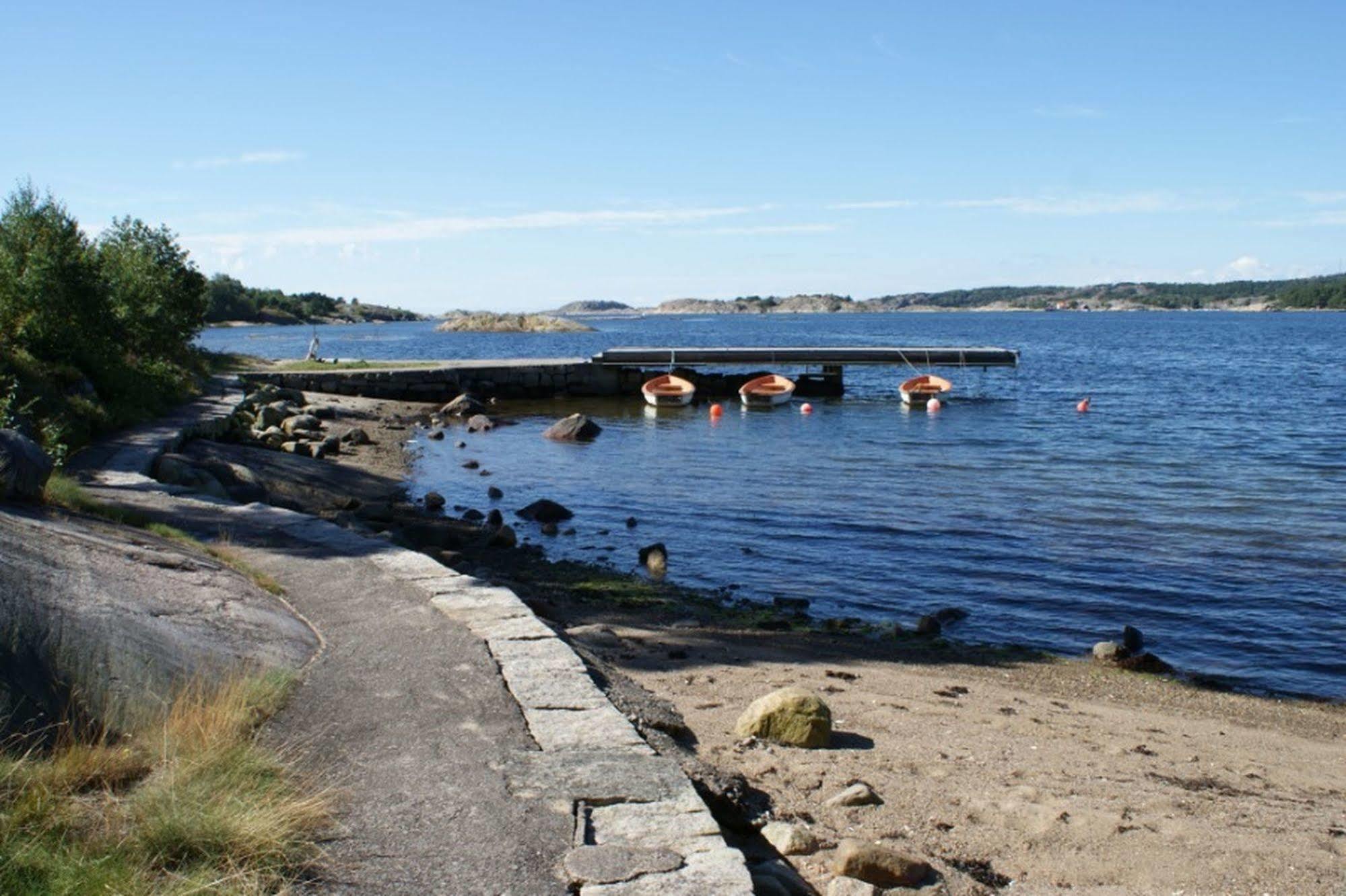 Haellestrand Nr 6 Seaview Stromstad Exterior photo